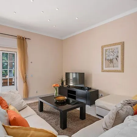 Sleeps 10 With Pool Air Con And Wifi * Cabeco de Camara