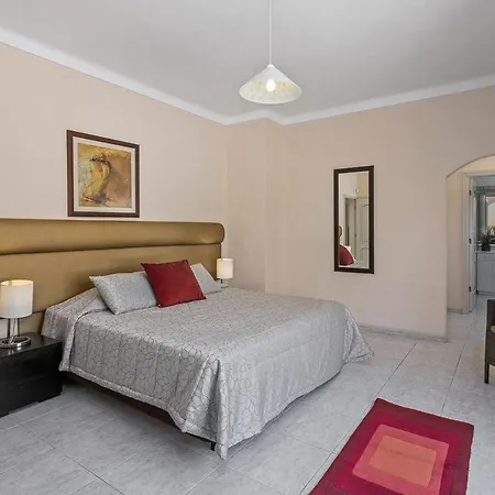 Sleeps 10 With Pool Air Con And Wifi * Cabeco de Camara