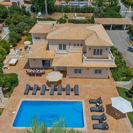 Sleeps 10 With Pool Air Con And Wifi Villa