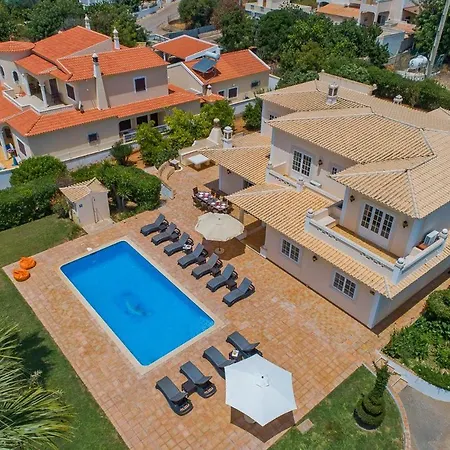 Sleeps 10 With Pool Air Con And Wifi * Cabeco de Camara