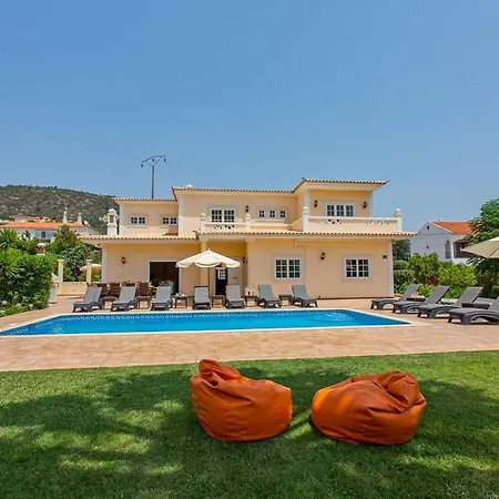 Sleeps 10 With Pool Air Con And Wifi Cabeco de Camara