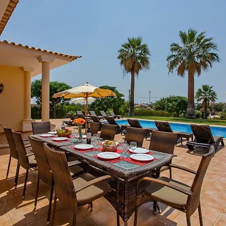 Sleeps 10 With Pool Air Con And Wifi Villa